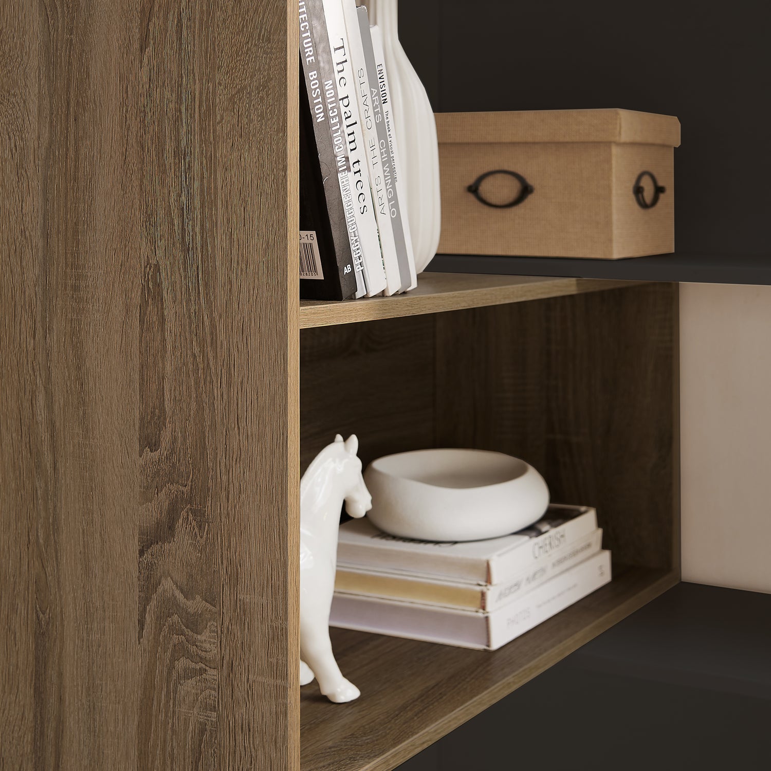 Natural Tones meets Modern Style