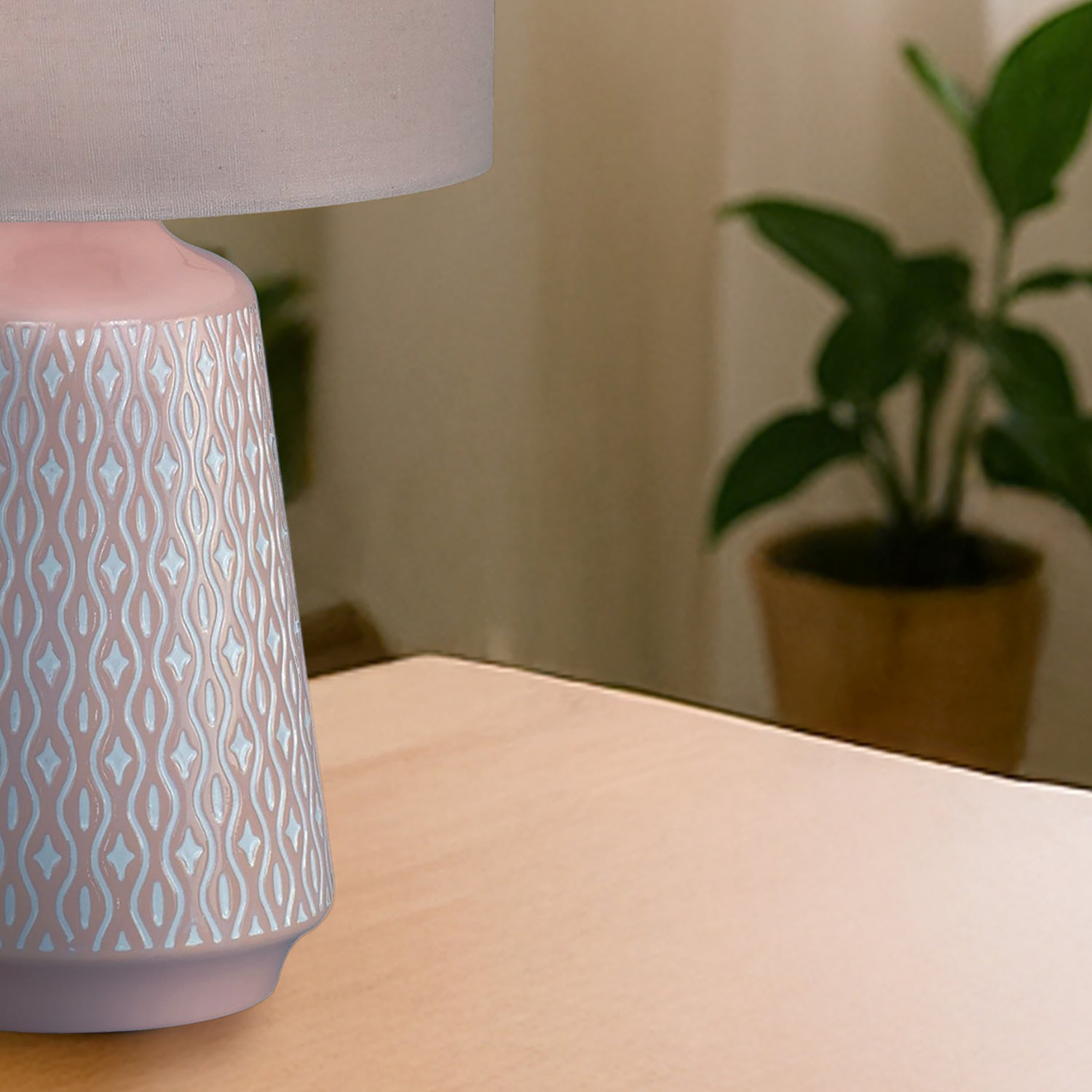 Textured Ceramic Base