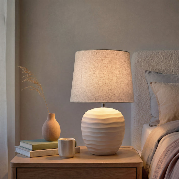 Urban Style Calaeno Ceramic Table Lamp – Cream