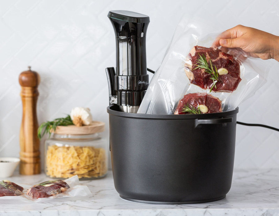 Sous Vide Precision Cooker with Touchscreen Display, WiFi app control 1100W -Home Living Store - -  