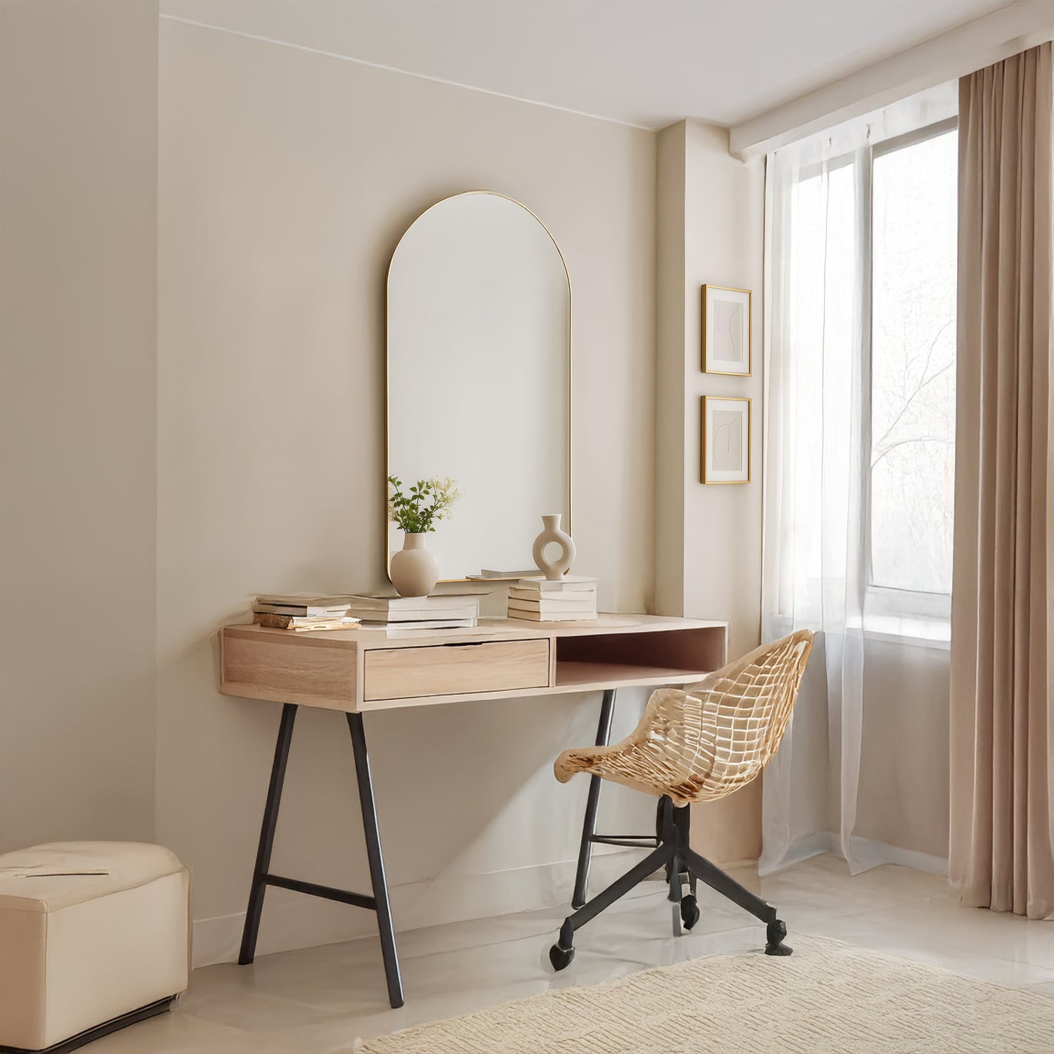 Versatile Décor Piece